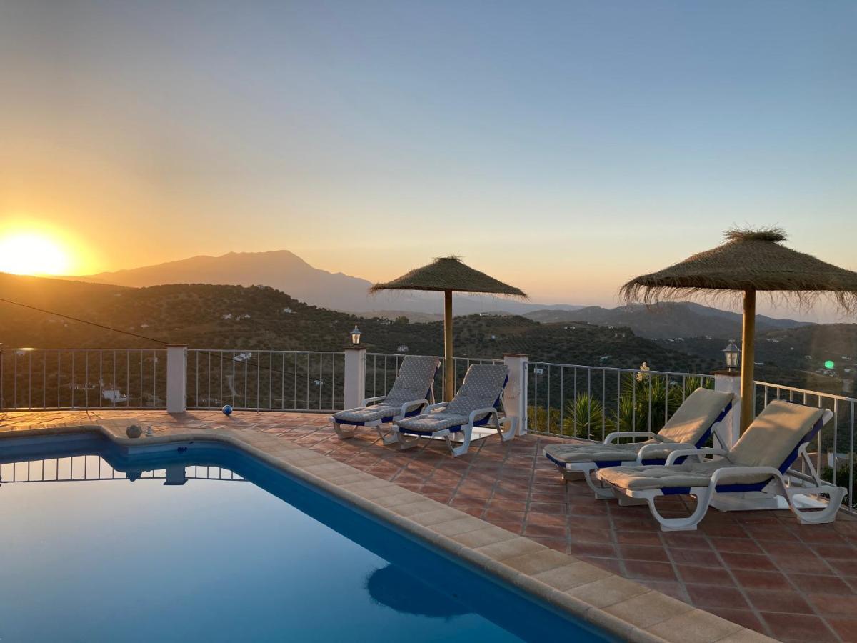 Bed and Breakfast Casa La Quinta Риогордо Экстерьер фото